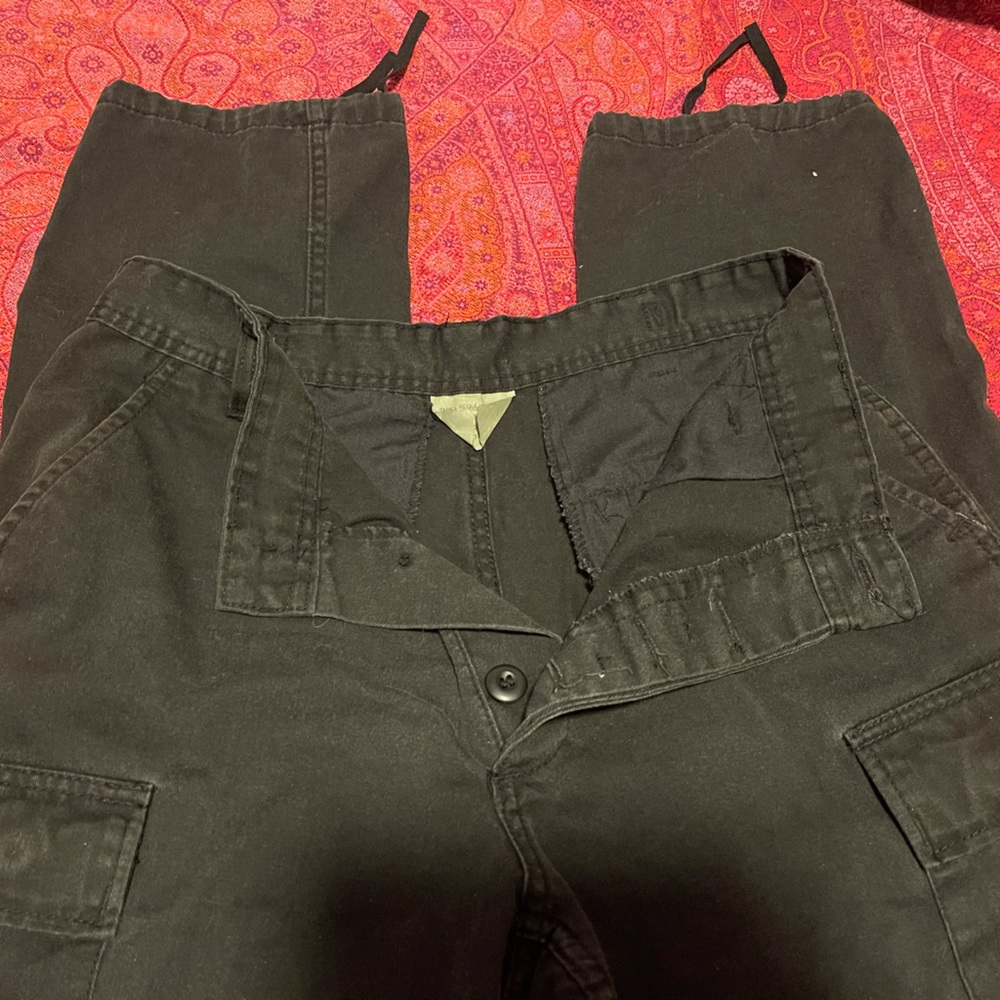 Black cargo pants